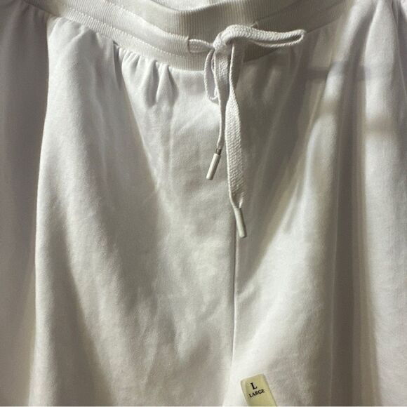 US Polo Assn. Women’s Shorts Size Large NWT - Picture 3 of 7